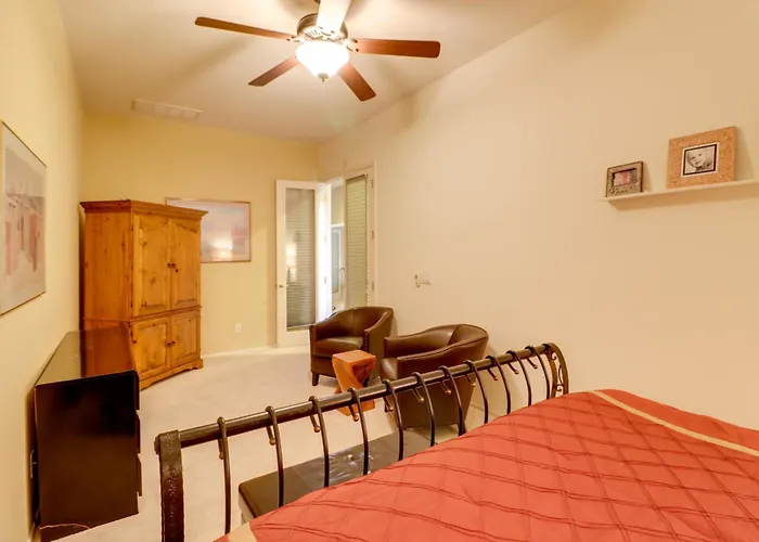 Private Pool + Perks: Golf Getaway Ferienhaus