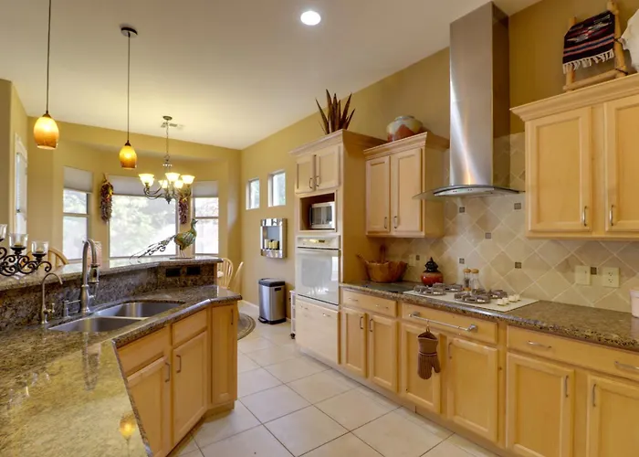 Private Pool + Perks: Golf Getaway * Phoenix