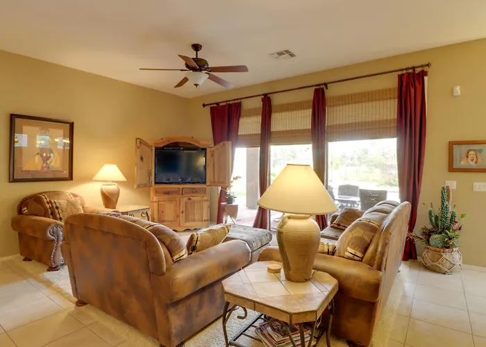 Private Pool + Perks: Golf Getaway Phoenix